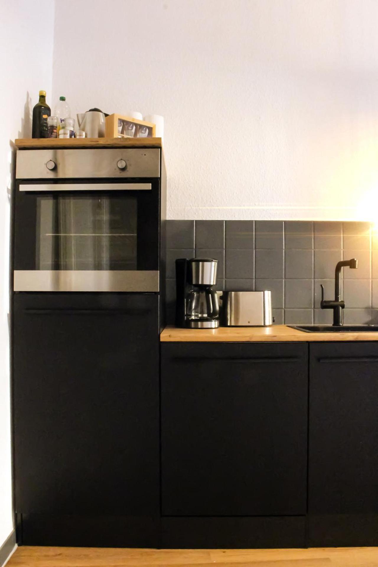 Nuwilu One - Apartment Mit Balkon Im Herzen Erfurts - Magenta Tv- Netflix - Disney エクステリア 写真