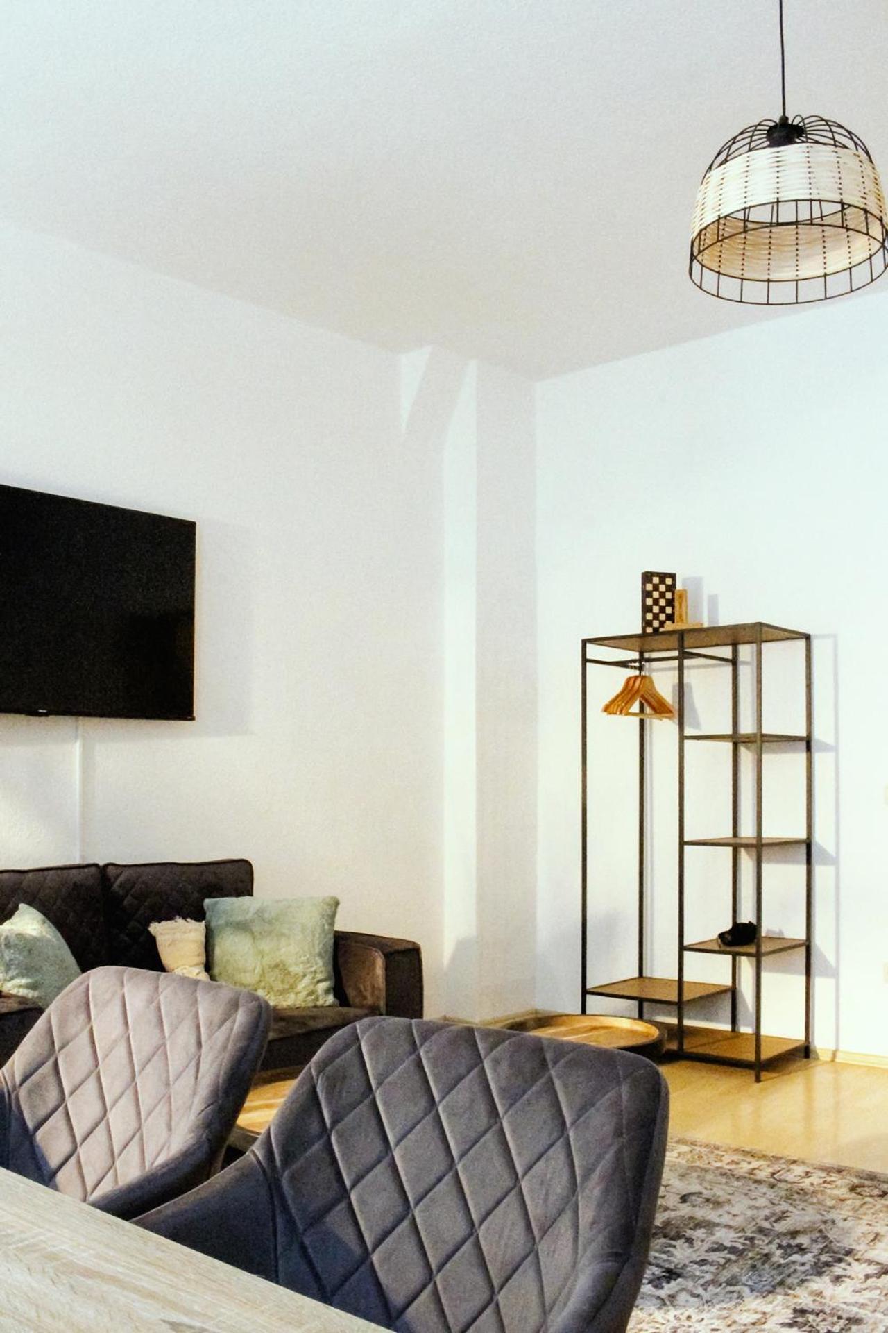 Nuwilu One - Apartment Mit Balkon Im Herzen Erfurts - Magenta Tv- Netflix - Disney エクステリア 写真